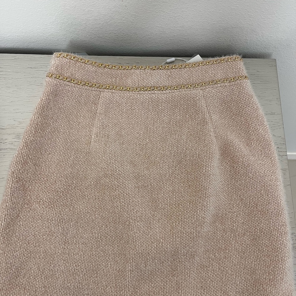 Tweed mini skirt